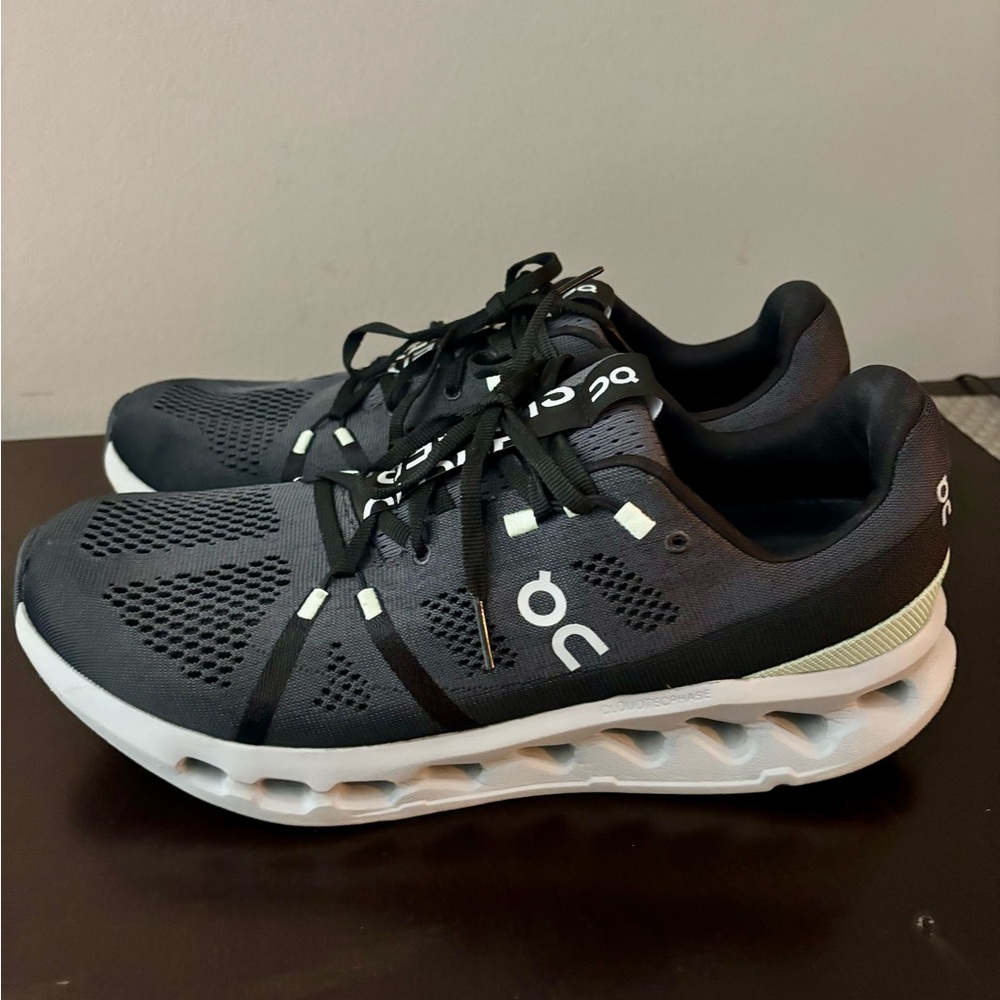 On Running Men's Athletic Shoes - Black